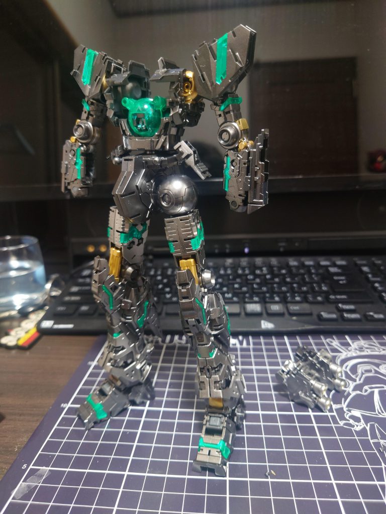 差し色のスターブライトゴールドがいい感じにできました😊