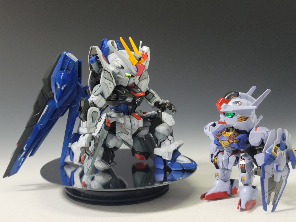 流行りのポーズを目撃されたフリーダム