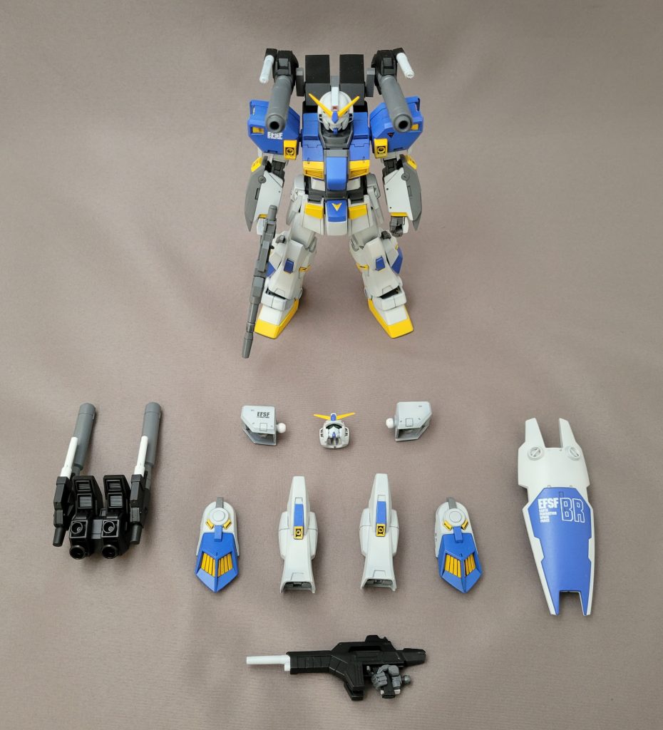 2機分のパーツを使って完成/未完成のコンパチとしましたまた、完成版の方も元キットパーツも用意しました。キャノン砲は完成版をビームキャノン、未完成版を実弾ということにしました。