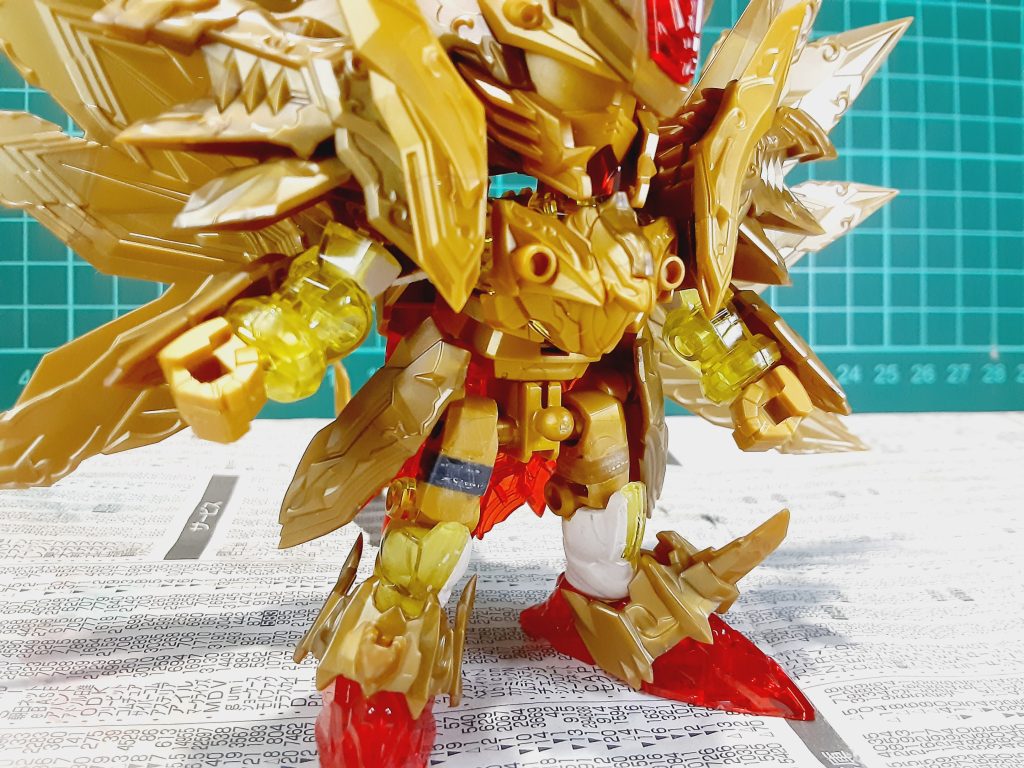 下半身は窮屈な印象があったので脚を延長して調整しました