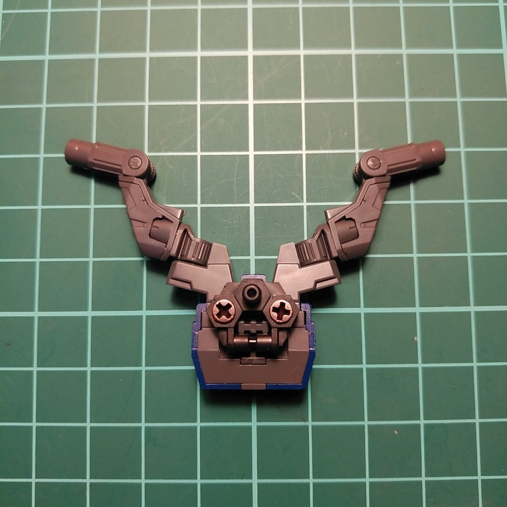 RGゼロカスのバックパックに30MSのジョイントパーツをビス留め。無加工なのでビスを外せばウイングガンダムに戻せます。