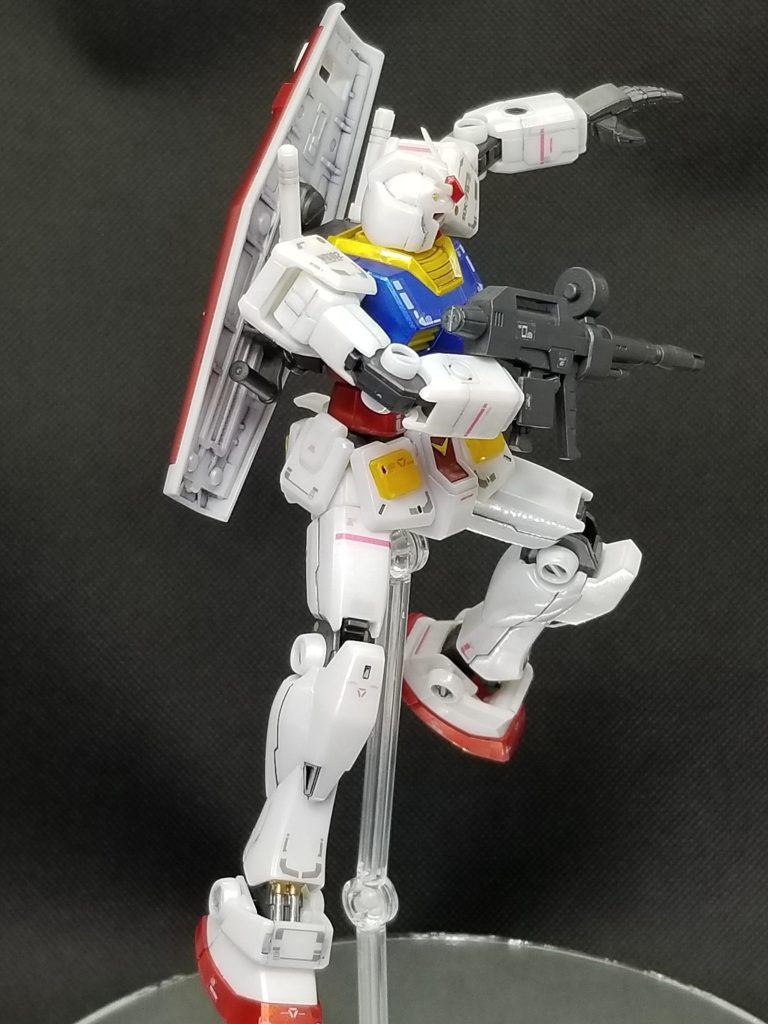 ②サムネにも　使った劇中でも見せた、脇下即射ち