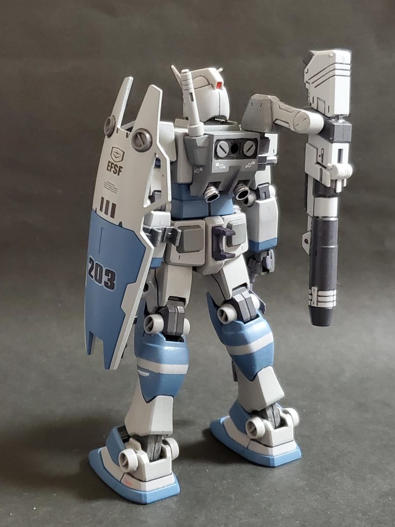 Lia view~✨バックパックは右側にキャノン砲を装備したかったのでジムのものを採用❕加工して装着👍シールド🛡️はジャンク屋からジムスナイパーIIのものを塗装して使用してます🎵