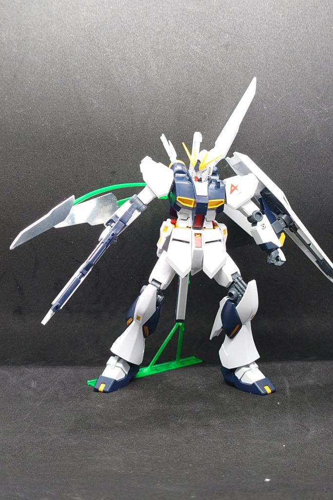 νガンダムと言えばやっぱりフィンファンネルですよね！なのでサテライトのソーラーパネルを無理矢理ファンネル化しました！（ムーンガンダムを参考にしてます）