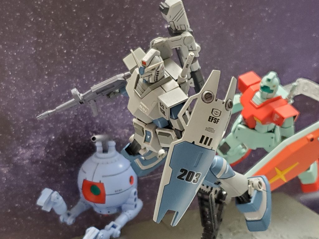 ルナ2司令ワッケイン少佐は全戦力でこれを迎え撃つ👊✨G-3ガンダムはこれまでの戦果を評価され、新たな兵装『C type』の姿で迎撃に出る💨『C type』を装備した姿は、後に『G-3中期型』と呼ばれた🎵