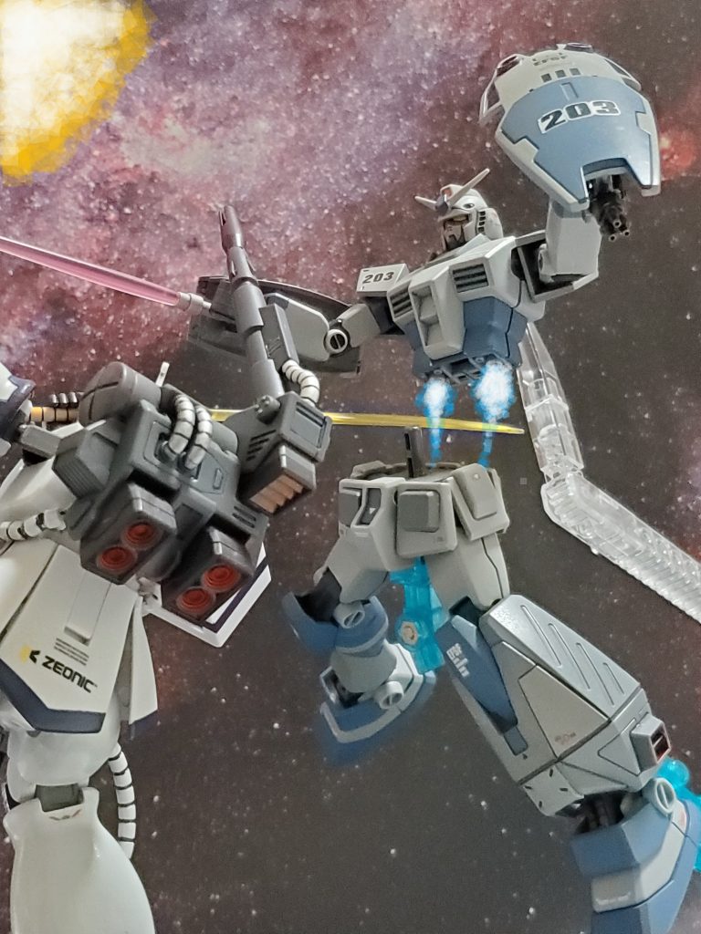 とその時❗❗なんと👀❗ハインツ・ベア中尉はAパーツBパーツを分離してビームナギナタを回避~👍✨