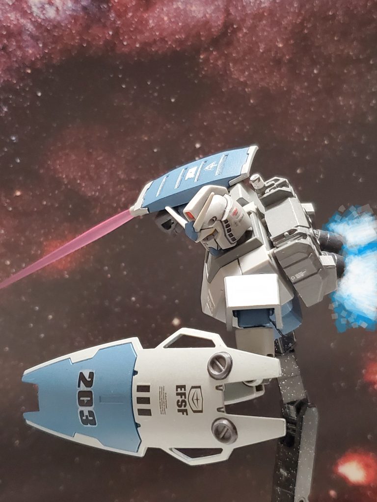 そしてバーニアを吹かし、Aパーツのみの上半身で間髪いれずに反撃~💥