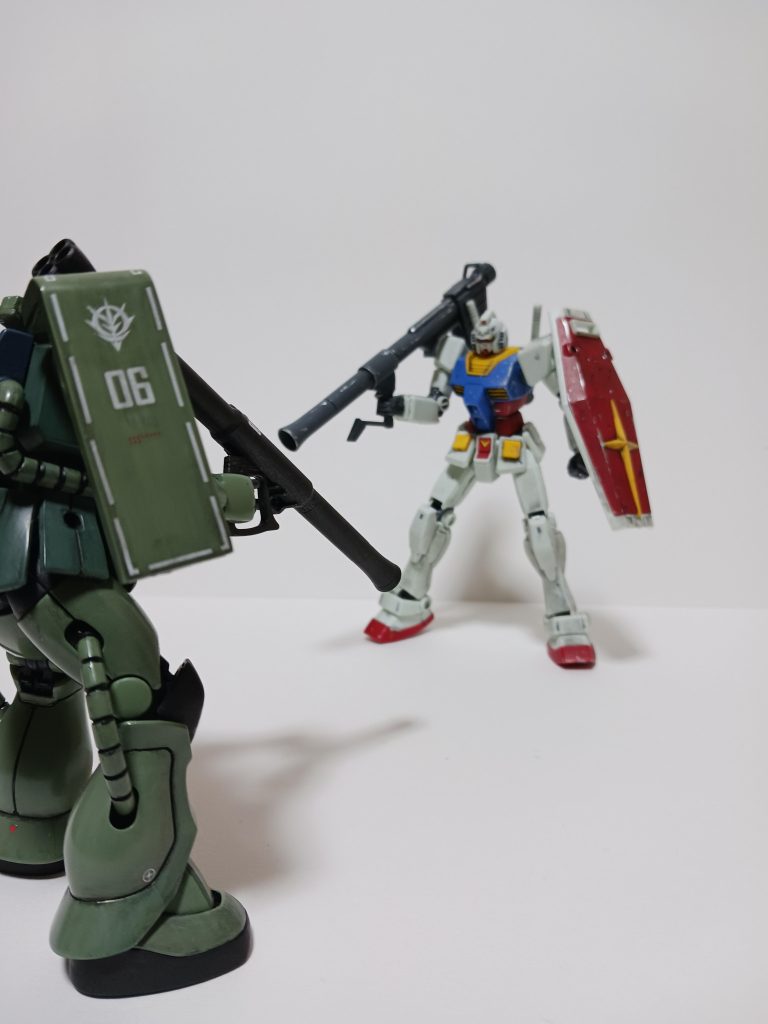 ピントがザクに…(笑)