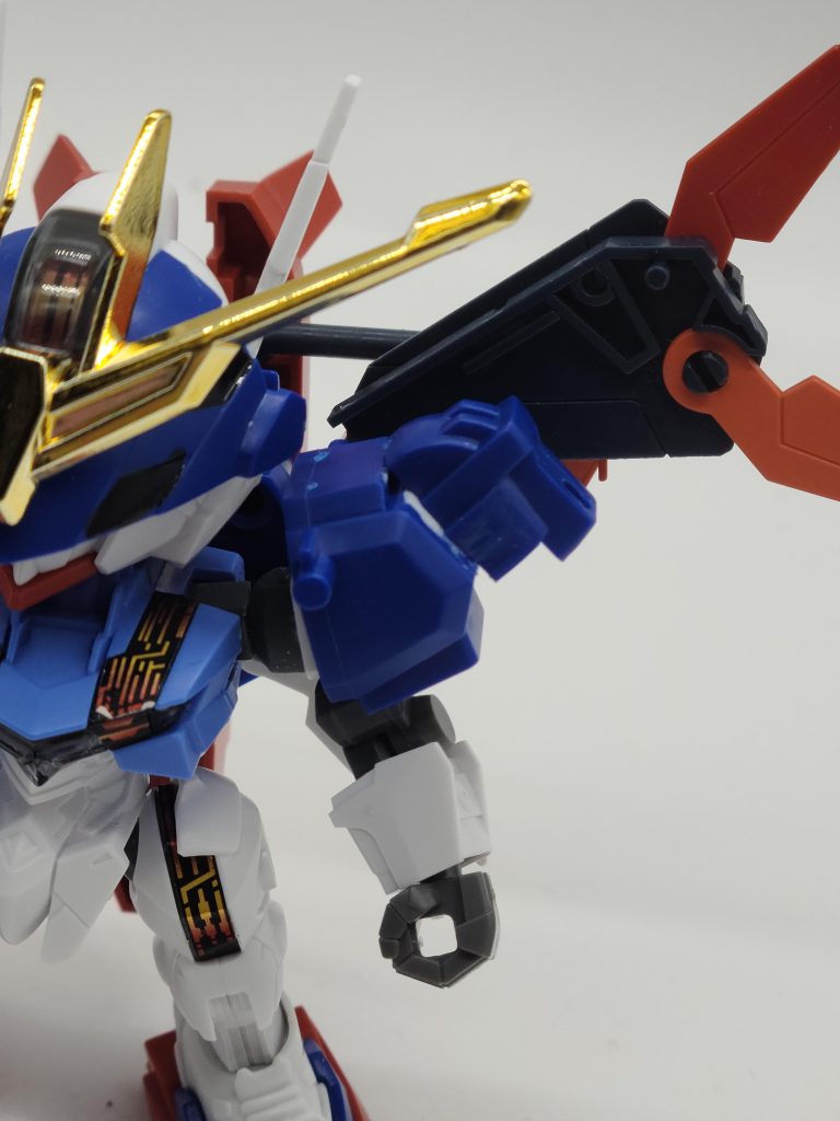 肩のビットは機王の手甲を仕様しています