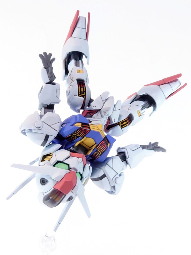 キービジュアル風の白背景。スジ彫りの彫りなおしが甘く、スミ入れが汚くなったのが反省点です。