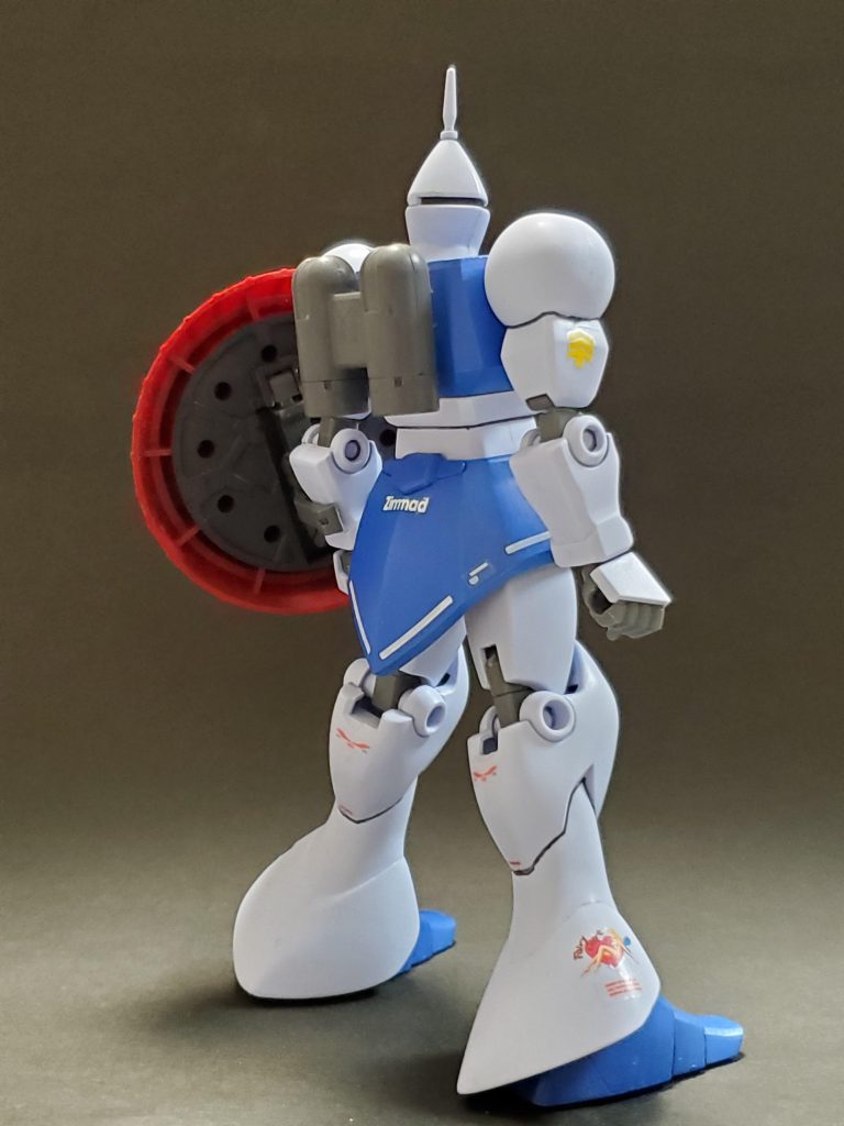 旧HGUCギャンの出来るだけ素の姿で仕上げてあるため、関節のポリキャップむき出しも手を加えておりません❗