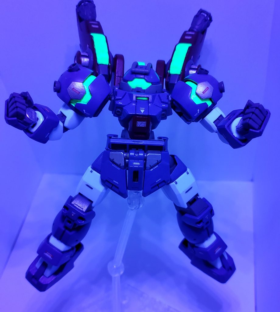 シルエット的に丸い頭とタイタスの肩でやたらしっくりまとまったと思ってます。