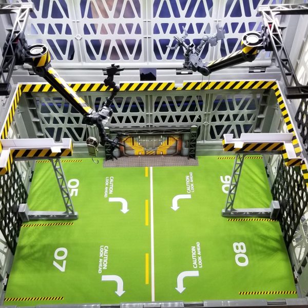 格納庫なんですが・・・