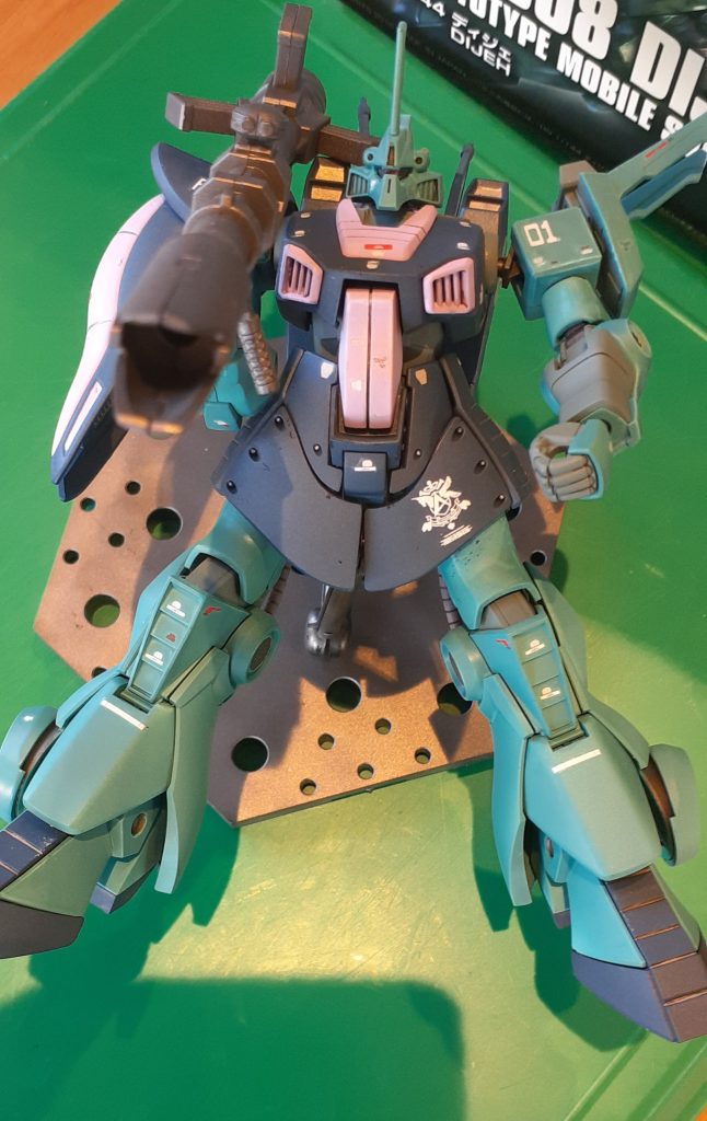 『狙い射つぜ~ッ!』(前に制作した、ジャイアントバズで…🍔)仕上げは…クレオス・スーパースムースクリアー艶消し…。