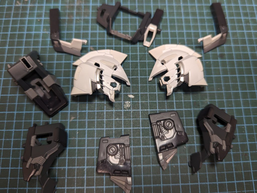 メカニカルバスト　νガンダム–5枚目/制作者：ポンポン