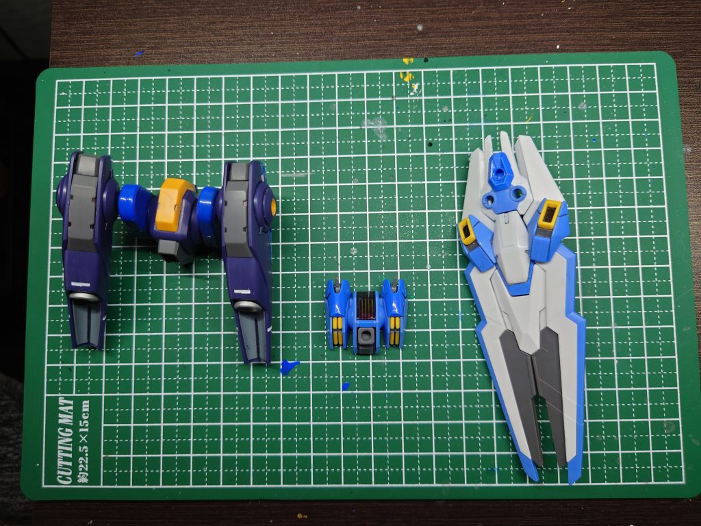 バックパックとエスカッシャンシールドモード、ミラソウル社製フライトユニット装備になります