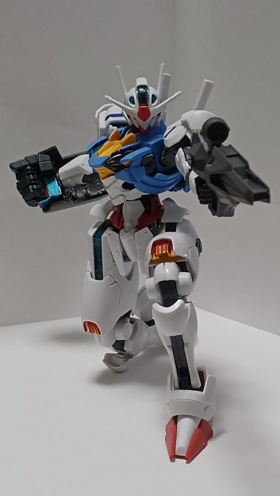 射撃ポーズです。私は、エアリアルのスナイパーカスタムを作りたいと思いました。