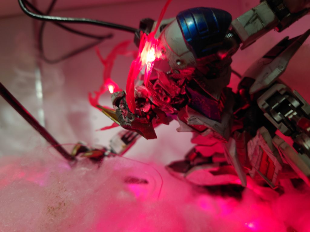 頭部のダメージをリアルに追求したつもりです😂