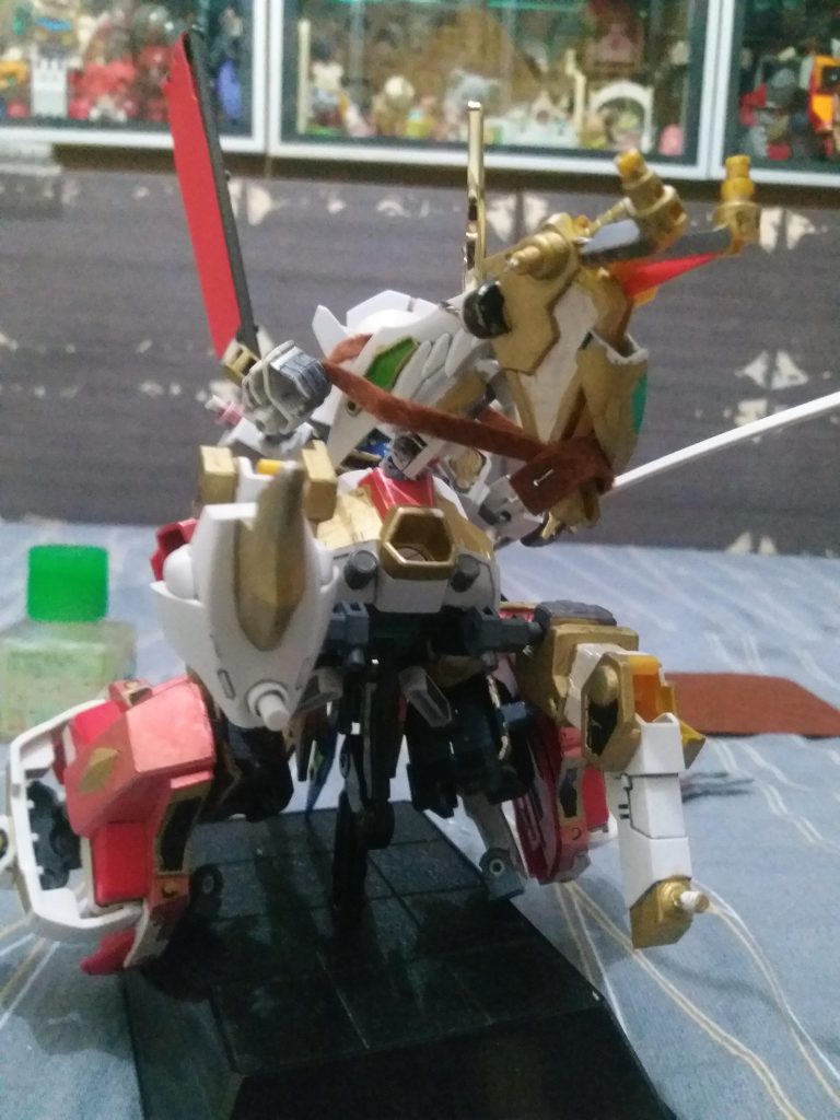 武炒丸翔軍 & 鳳凰戰馬–6枚目/制作者：LUNLUN（邪道可動）