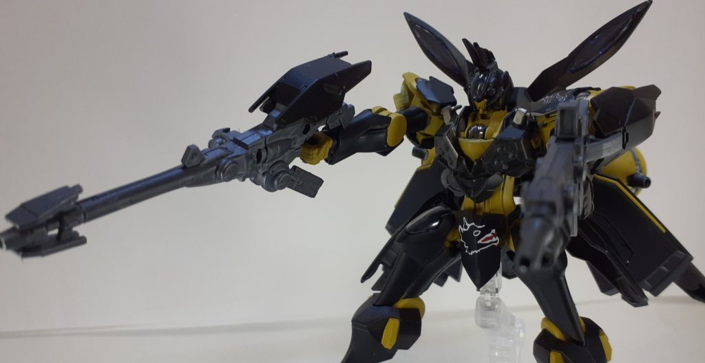 武装120mmアサルトライフル頭部ビームバルカン