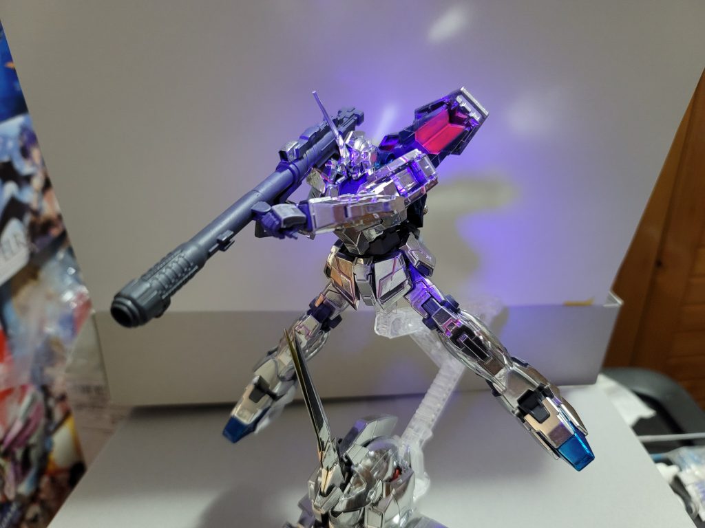 バズーカを構えてみたこれを肩に乗せること自体がギリギリだが両手持ちは簡単でした