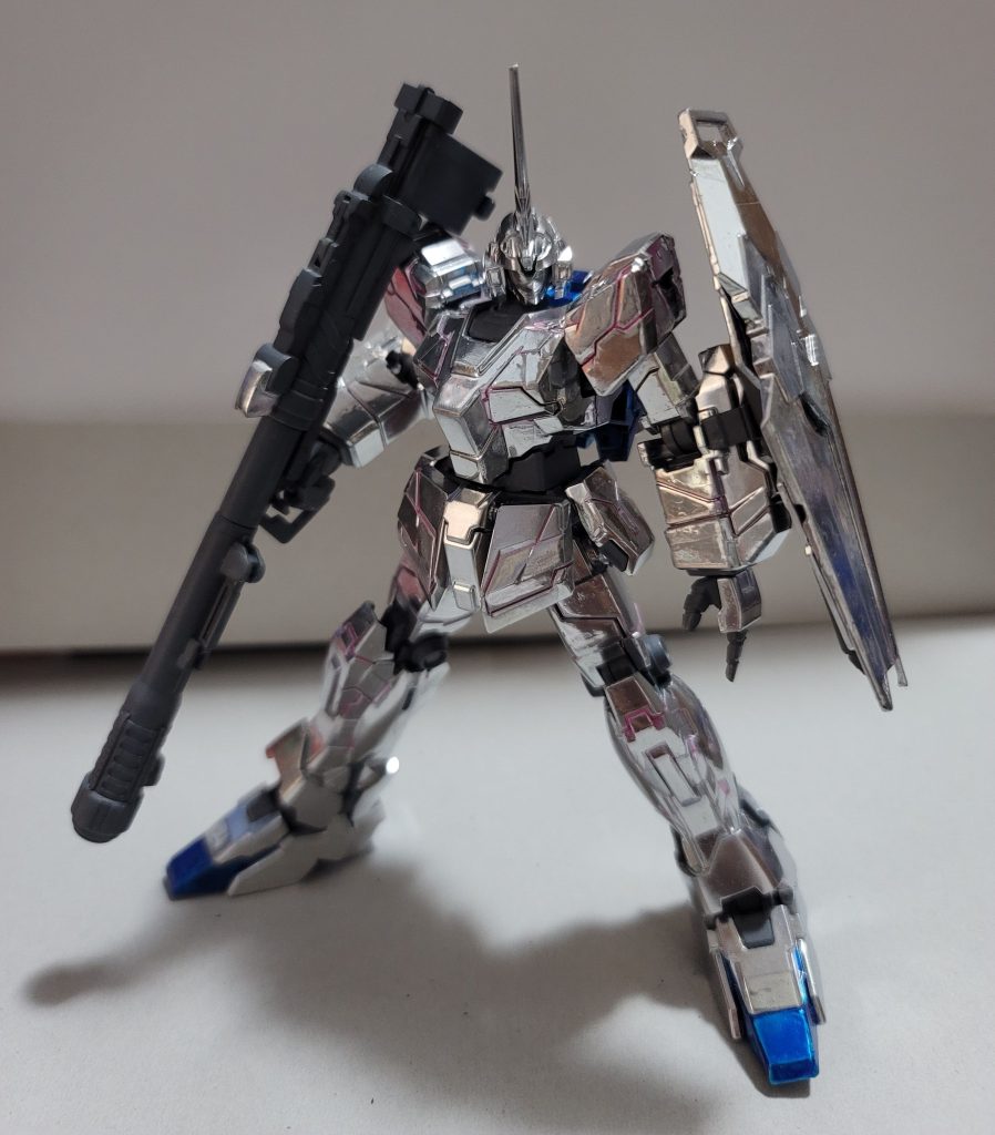 まずHGUC101キットの中身はこれだけですバズーカと左右の平手パーツが付いている代わりにビームマグナムは付いていません