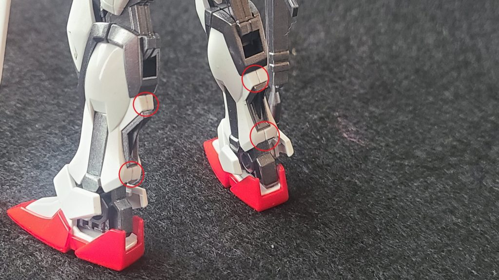ふくらはぎに合わせ目が出来てしまい、後ハメも考えたのですが・・・今回は難しい事をするつもりも無かったので、段落ちモールド処理で済ませまして・・・