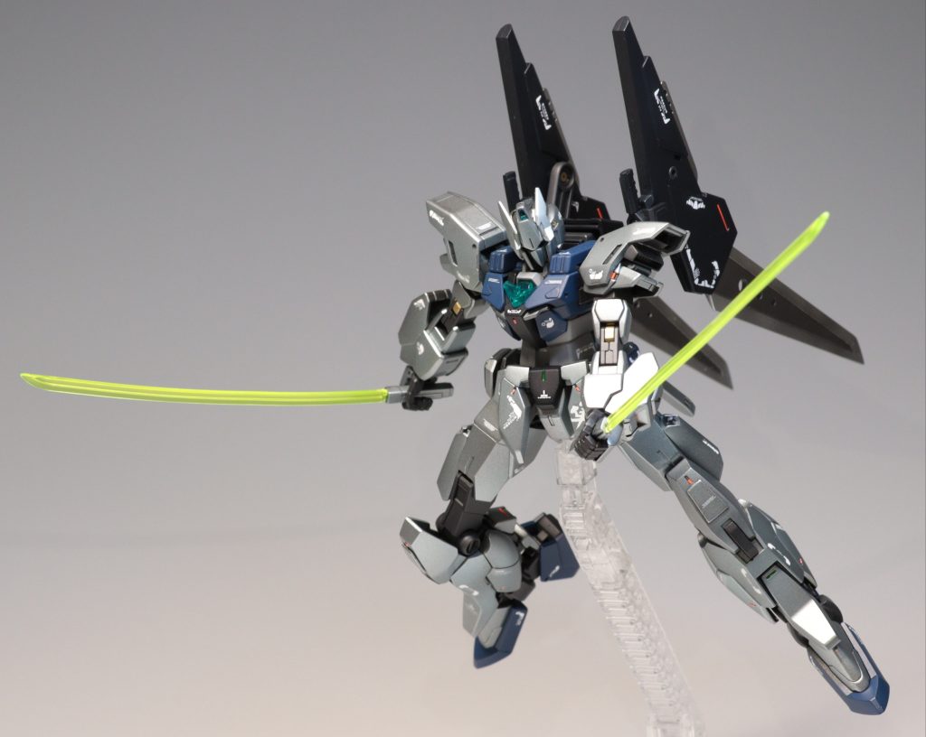 ・ビームサーベル[カタナ]メガ式の物から。製作アイデアはここから始まりました。太股から抜刀といった感じです。