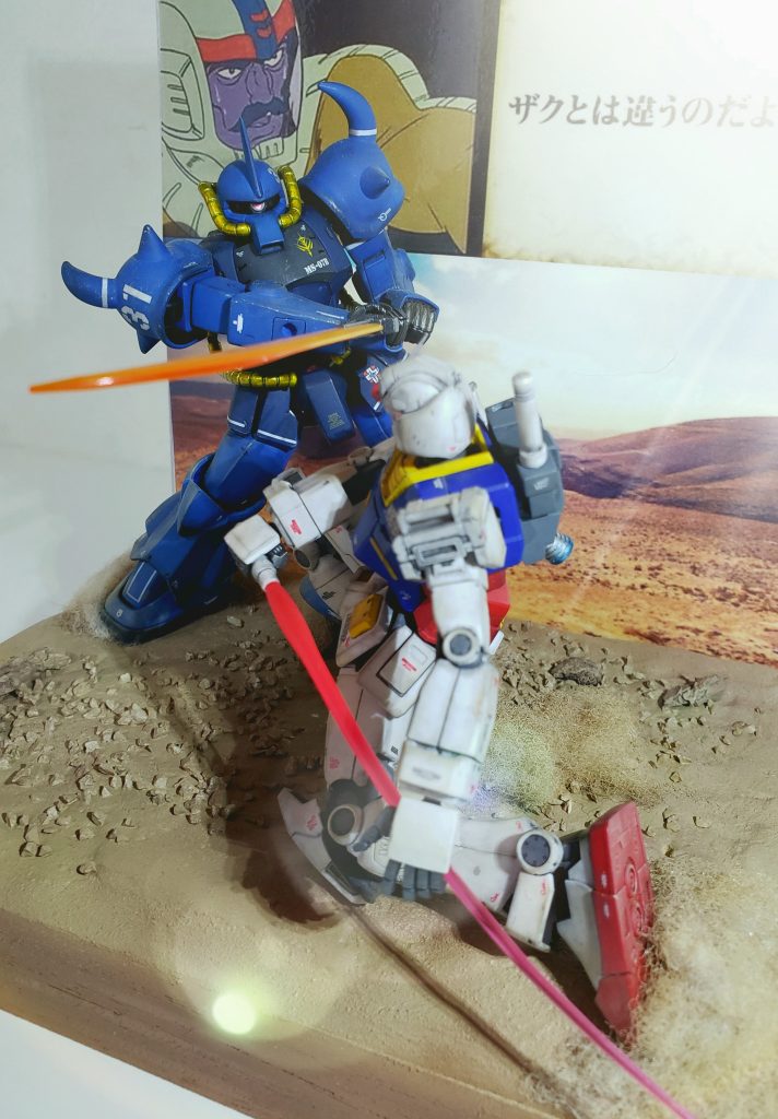 ヒートサーベルを蛍光オレンジと蛍光イエローでグラデーションにしてします。ビームサーベルも根元付近を蛍光ピンクで塗って少ししならせてます。