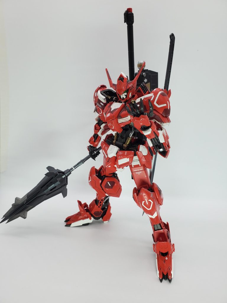 改造した部分は全体的にスジボリを入れてた事で、大きな改造は足ですかね。