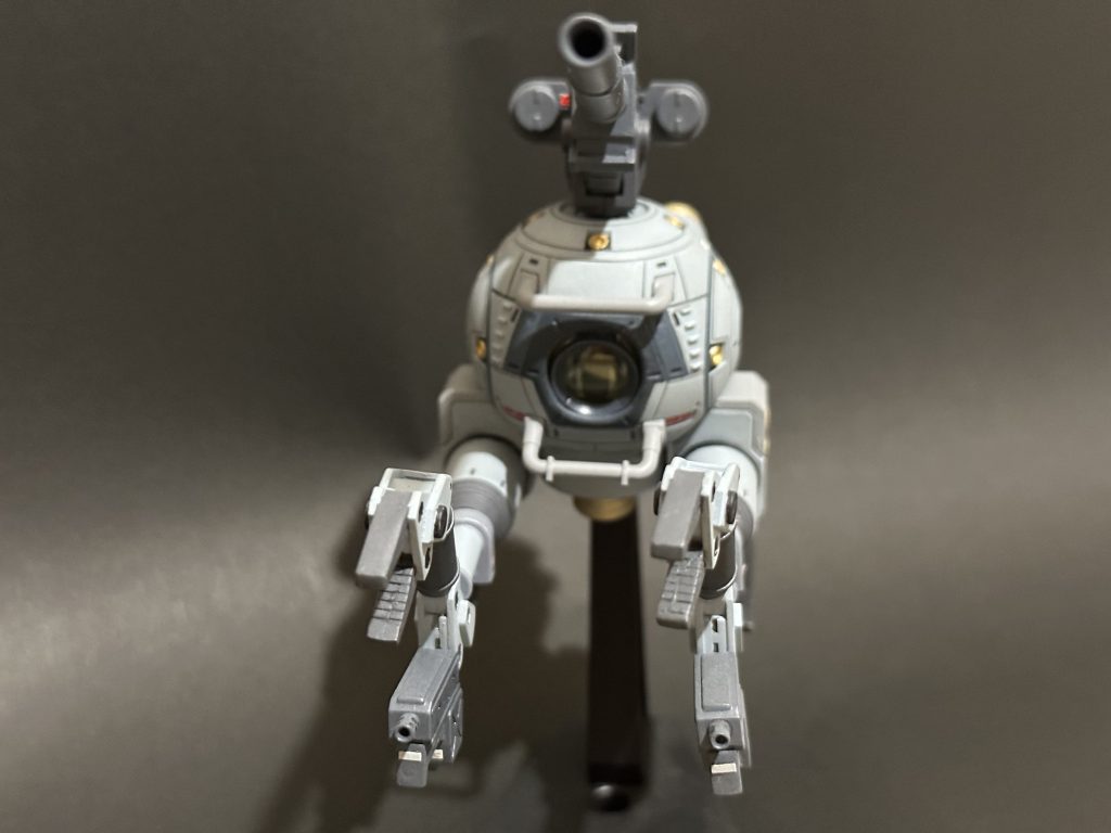 小ノズルは市販パーツに置き換え。マシンガンの銃口もピンバイスで穴開け。