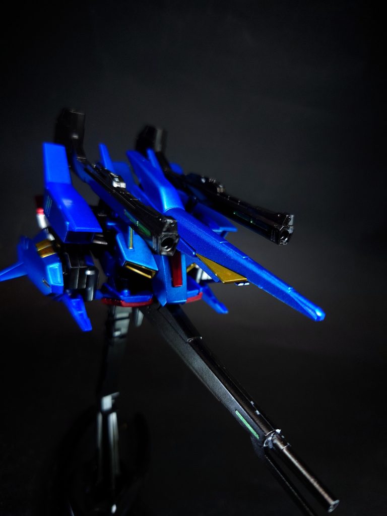 ○作中の活躍廃案もしくは中断という設定だったが、ガンダムエースで連載された『機動戦士ガンダムΖΖ外伝 ジオンの幻陽』では試作機が1機造られていたのか、アイリッシュ級戦艦マスタッシュに配備され、UC.0088.10のアクシズ攻略作戦で投入されている。パイロットは中隊隊長のキリシマ大尉。メッチャー・ムチャから攻略作戦の要と期待されている。エゥーゴからネオ・ジオン側についたバーン・フィクゼス大尉を裏切り者と糾弾しており、激戦を繰り広げる。なお、「ハマーン不在を見計らい、司令官のメッチャー・ムチャがエゥーゴ艦隊を率いてアクシズ攻略作戦を指揮した」という設定自体は、放送当時から裏設定として存在していた。