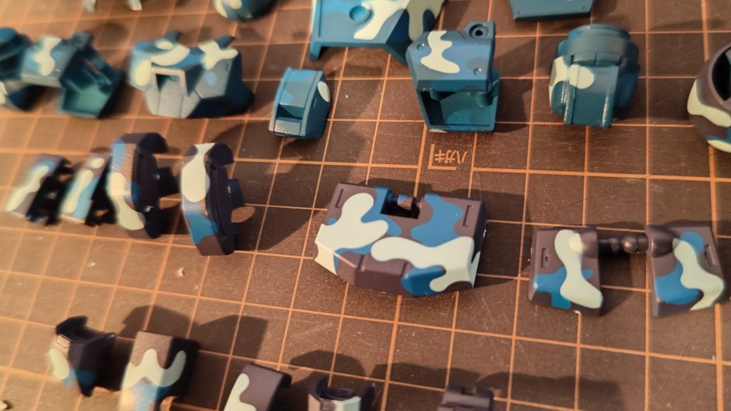 シールもランダム性があって上から順に使ってもちゃんと柄が分かれます！