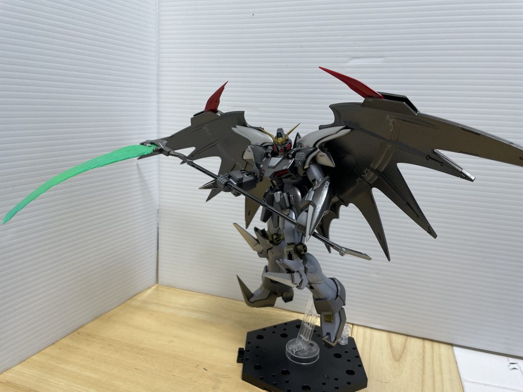 ビームサイズとアクティブクロークで死神感がすごいMSでカッコいいですね！