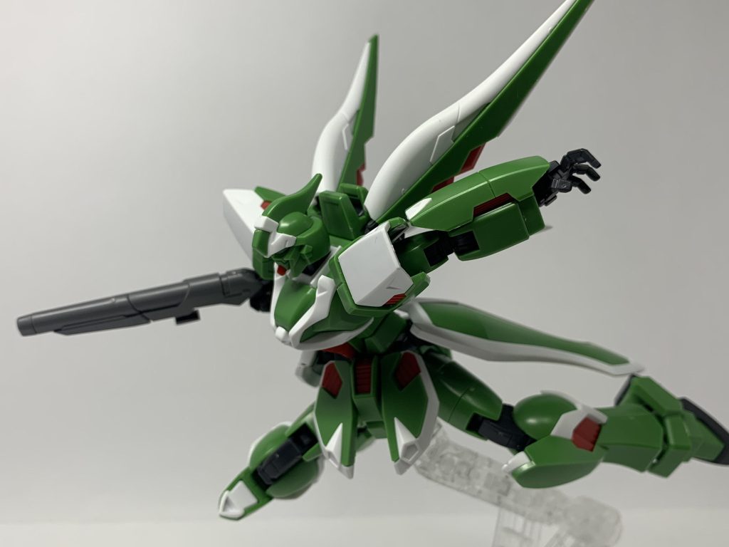 飛翔ポージングその1。