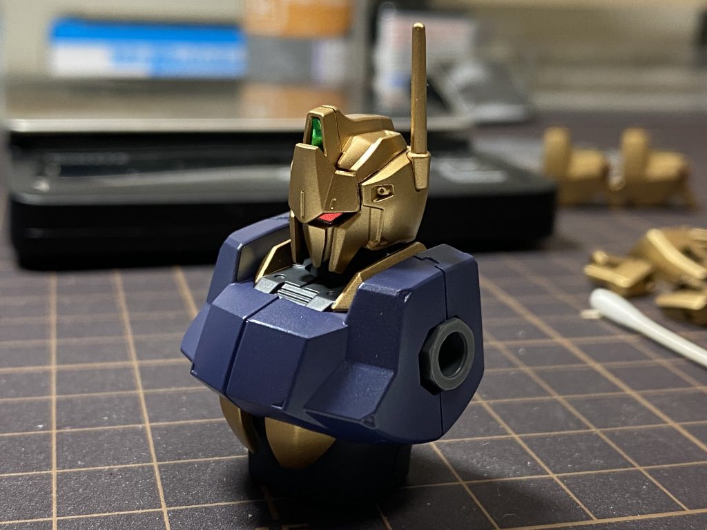 ゴールド綺麗に塗れるとテンション上がりますね( *¯ ꒳¯*)目はシールです。一時期メタリックで塗ってた頃もあったけど、今はもっぱらシールですね。