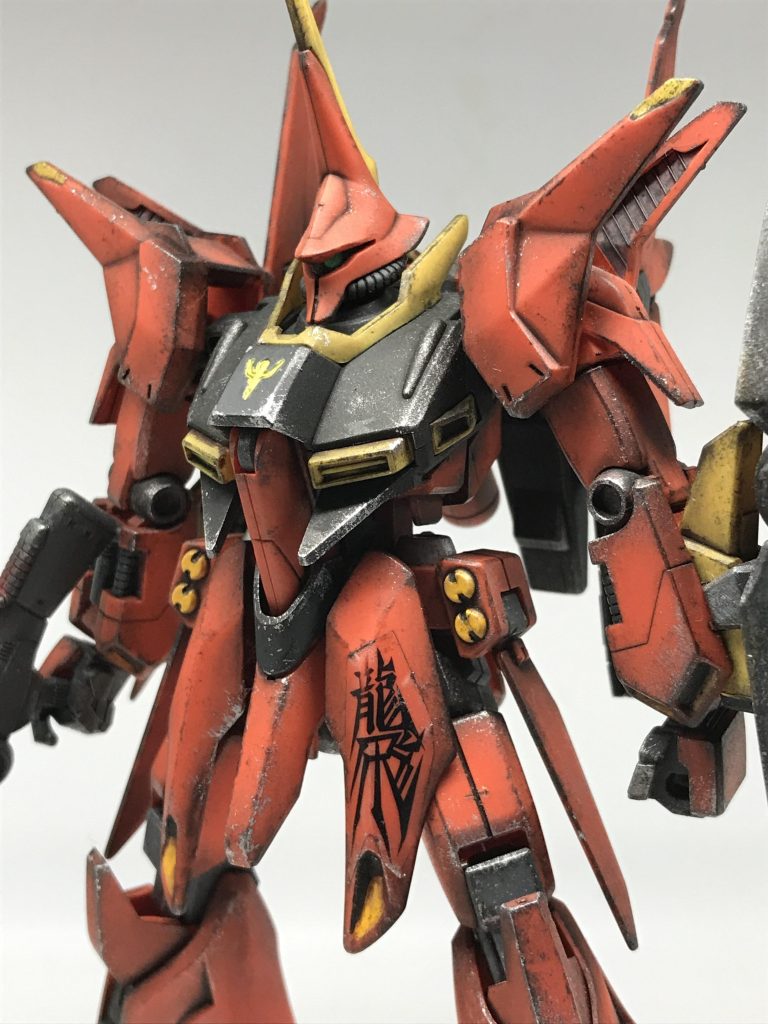 Mr.ウェザリングカラーを使用し始めてから、あとでウェザリングカラーのウォッシングを追加したのでバウのトレードマークのマーキングシールの淵が酷いことに…😱今後の私の過去作はこんな低クオリティが多くなりますので…ご了承ください😅その分、新作投稿のときに頑張ります…嗚呼…このバウこそ再販品を買ってもう一度作りたいなぁ