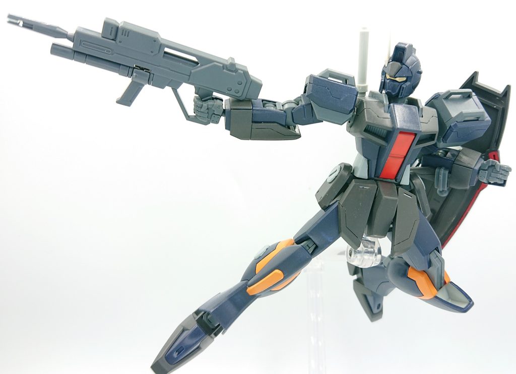 SEEDポーズも問題なく構えられます。