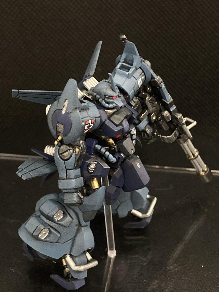 アーティファクト・グフ#2–4枚目/制作者：豆じろー