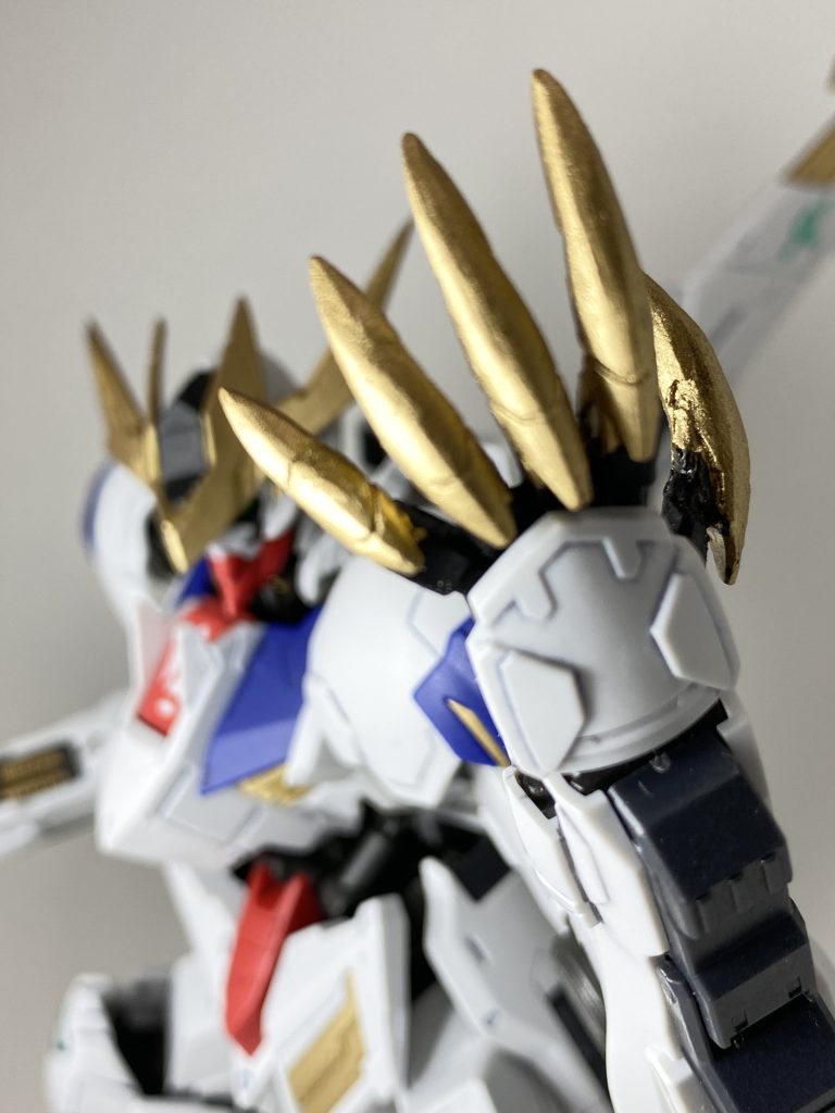 左手。俺のこの手が真っ赤に、ではないです。