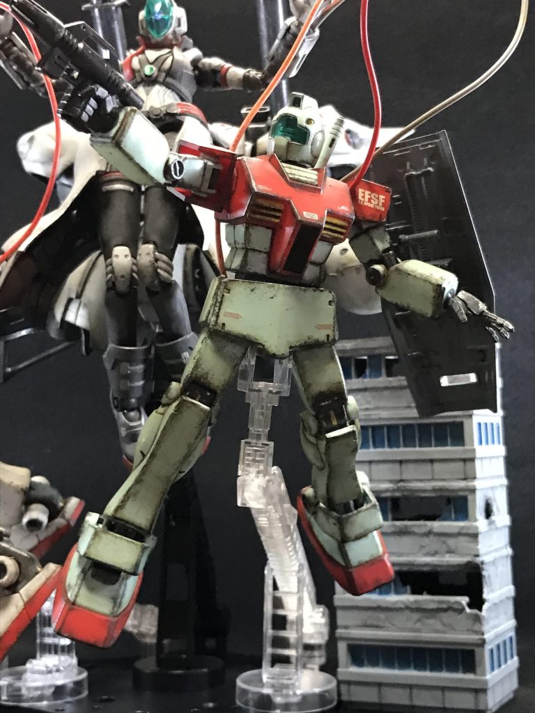 最初に触れた様にモチーフはマリオネットです触手でジムがまるで操り人形のように、操られてるイメージで作成しましたジムは過去作品でいつもの無塗装お手軽ウェザリング…