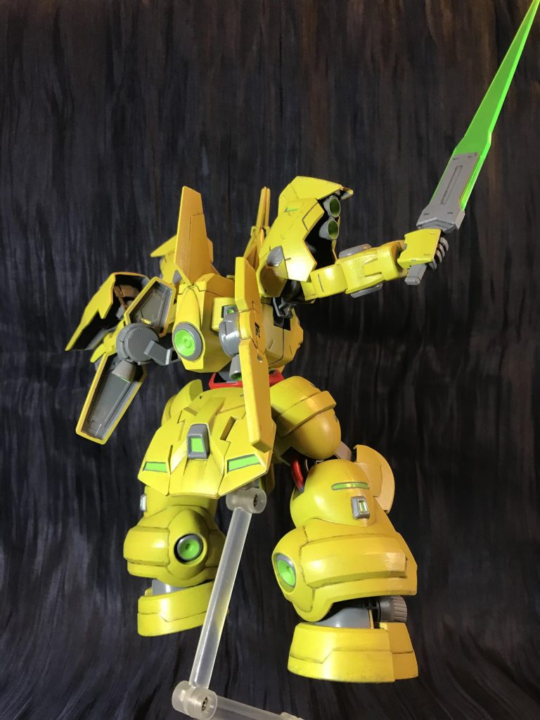 「自前の白い制服」って所で面堂さんとイメージがダブってしまってますが、パプテマスさんって味方化したら超絶ウザいけどなんだかんだ頼りになる人になってそうだなって個人的印象です。