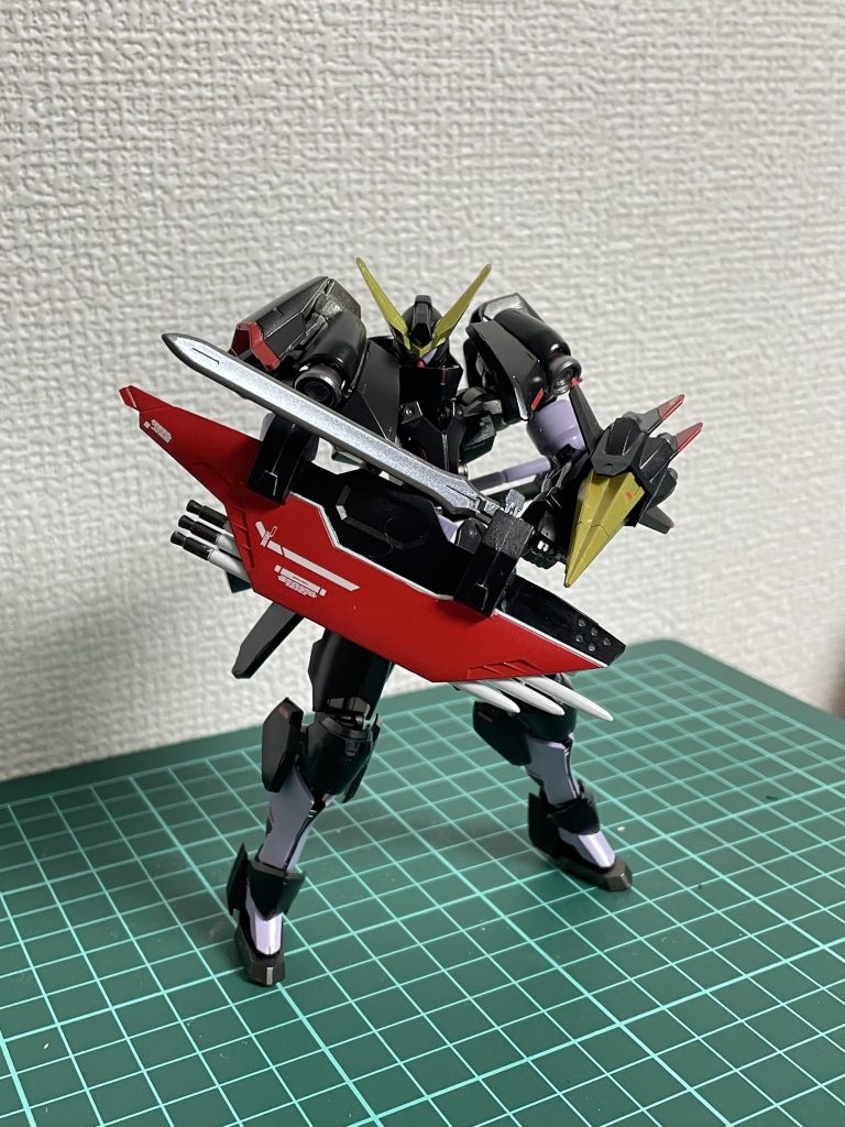 剣はトリケラスにマウントできます。お尻にも剣っぽいものマウントしてる剣だらけ