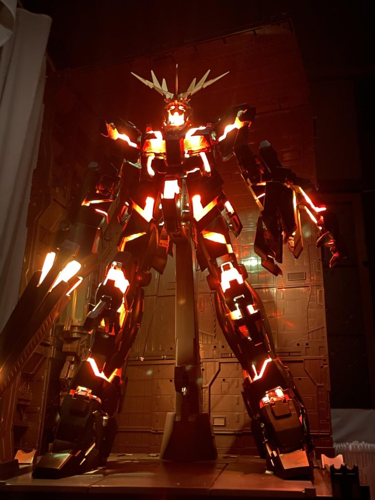 ユニコーンモードはMGで撮ってあるので、PGはデストロイモードで。https://gumpla.jp/mg/1326918