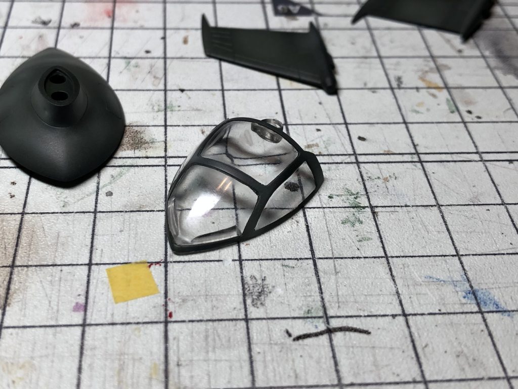 キャノピーはマスキングで塗り分け。