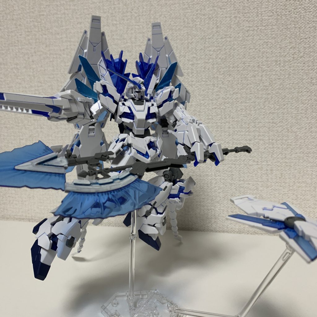 ユニコーンはやっぱりシールドですよねぇ。水星の魔女ウェポンディスプレイベースが大活躍です(^^)