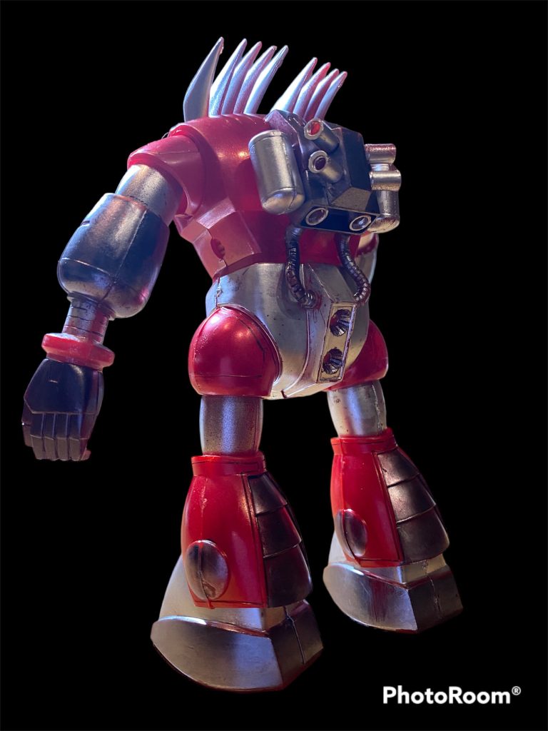 旧キットだけど、背中は結構メカニカルです。