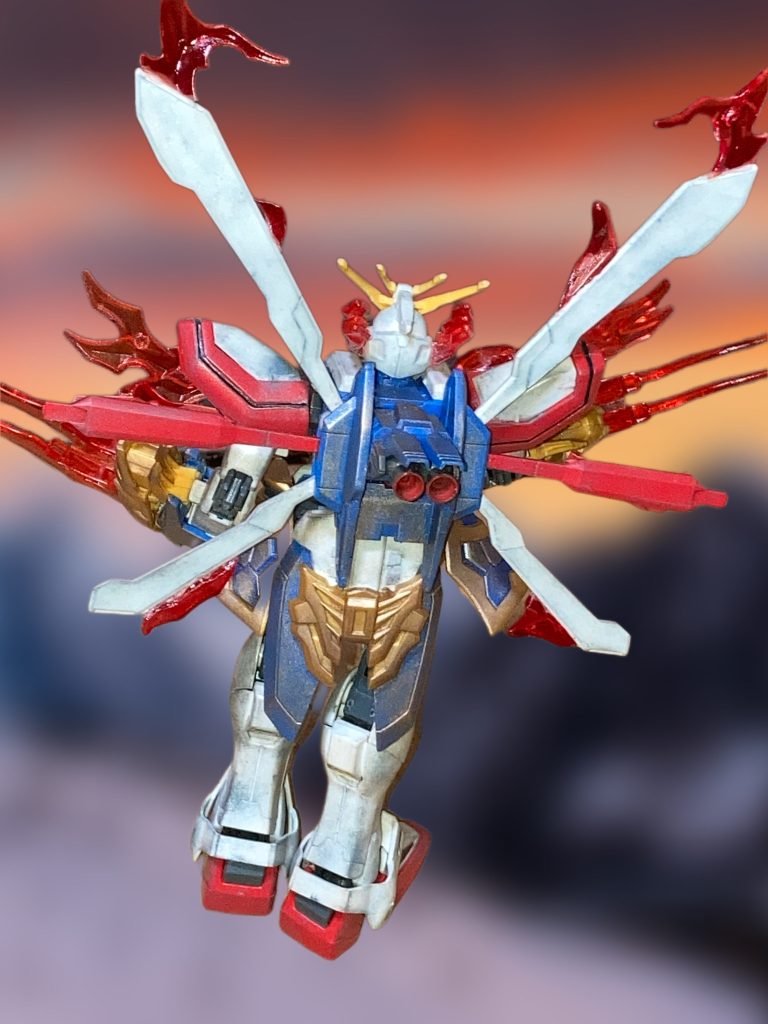 HGゴッドガンダムは可動域が多く、ポージングがかっこよくできますね。古い?キットとは思えないです。