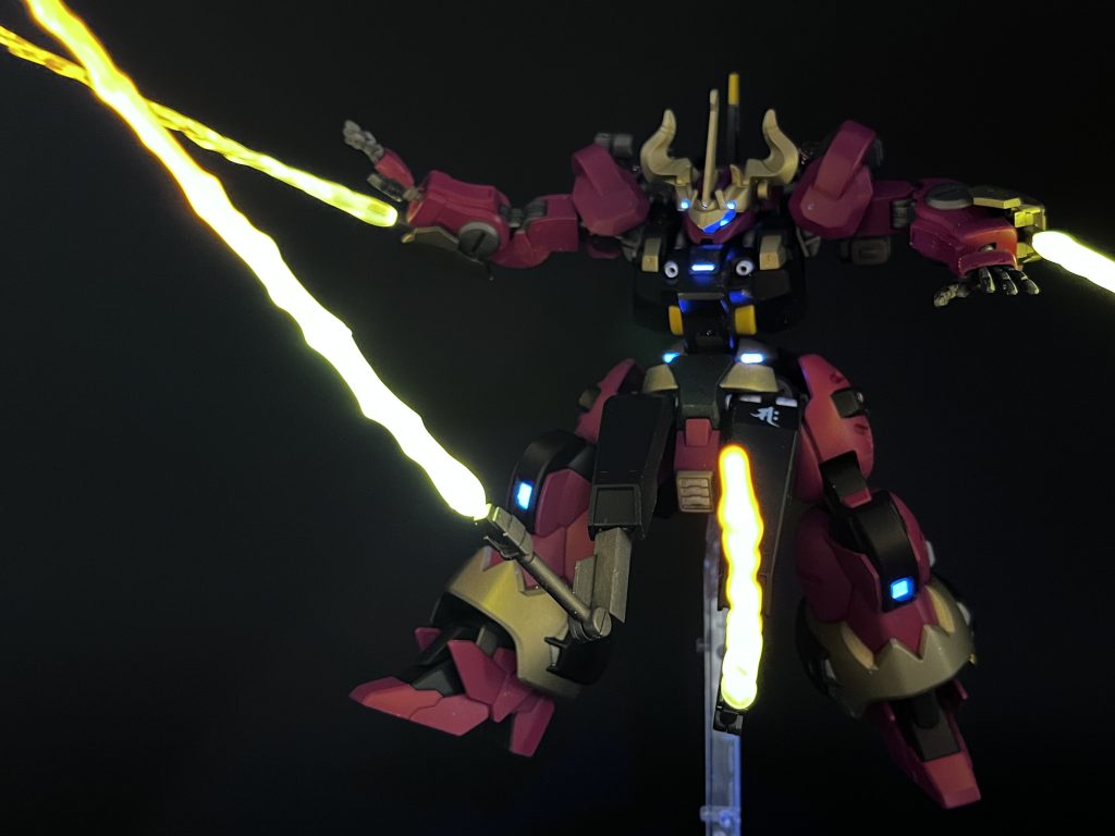 隠し腕「 」その存在が秘匿された武装。名付けも行われなかった。