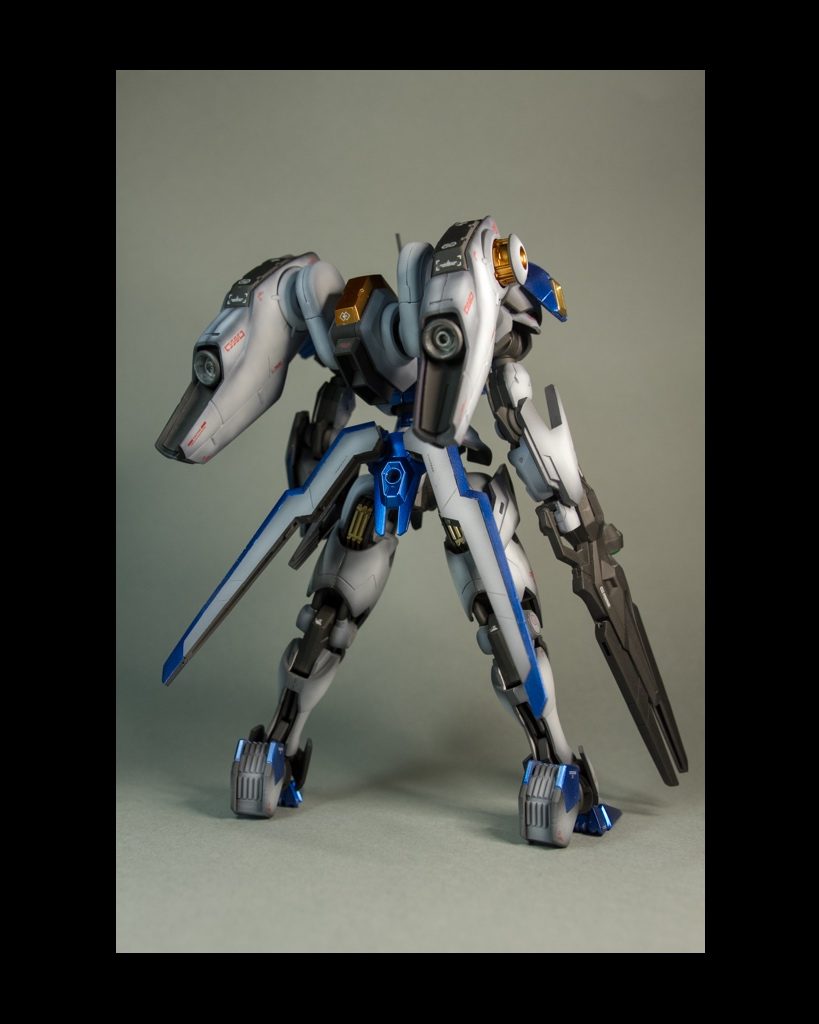 バーニア搭載後姿